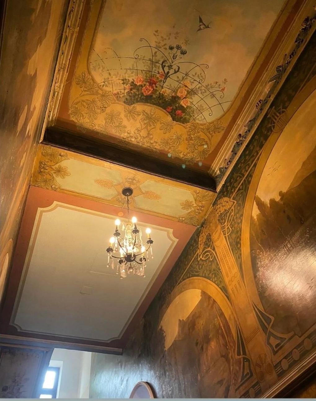 Modern Elegance In Historical City Center Trewir Zewnętrze zdjęcie